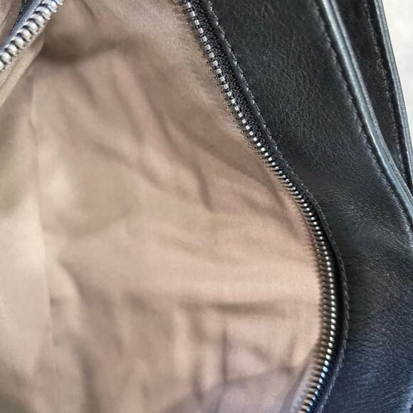 Margot Black Leather crossbody purse - Picture 8 of 14